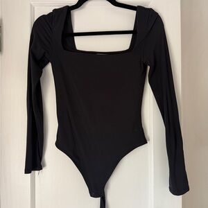 Aritzia Babaton contour bodysuit